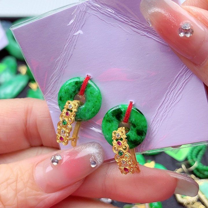 翡翠颈饰银S925镶嵌翡翠