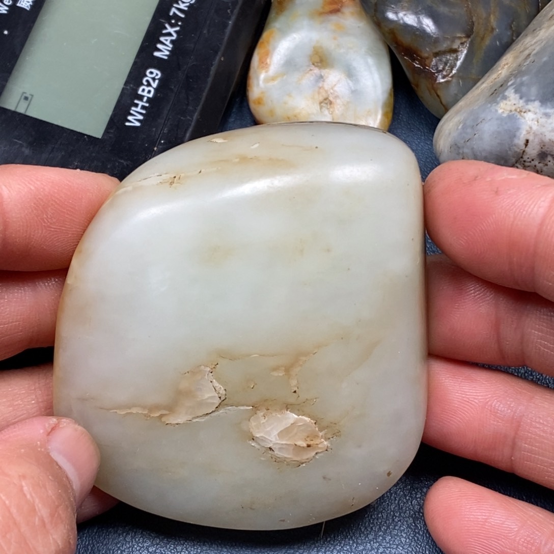 和田玉未镶嵌挂件