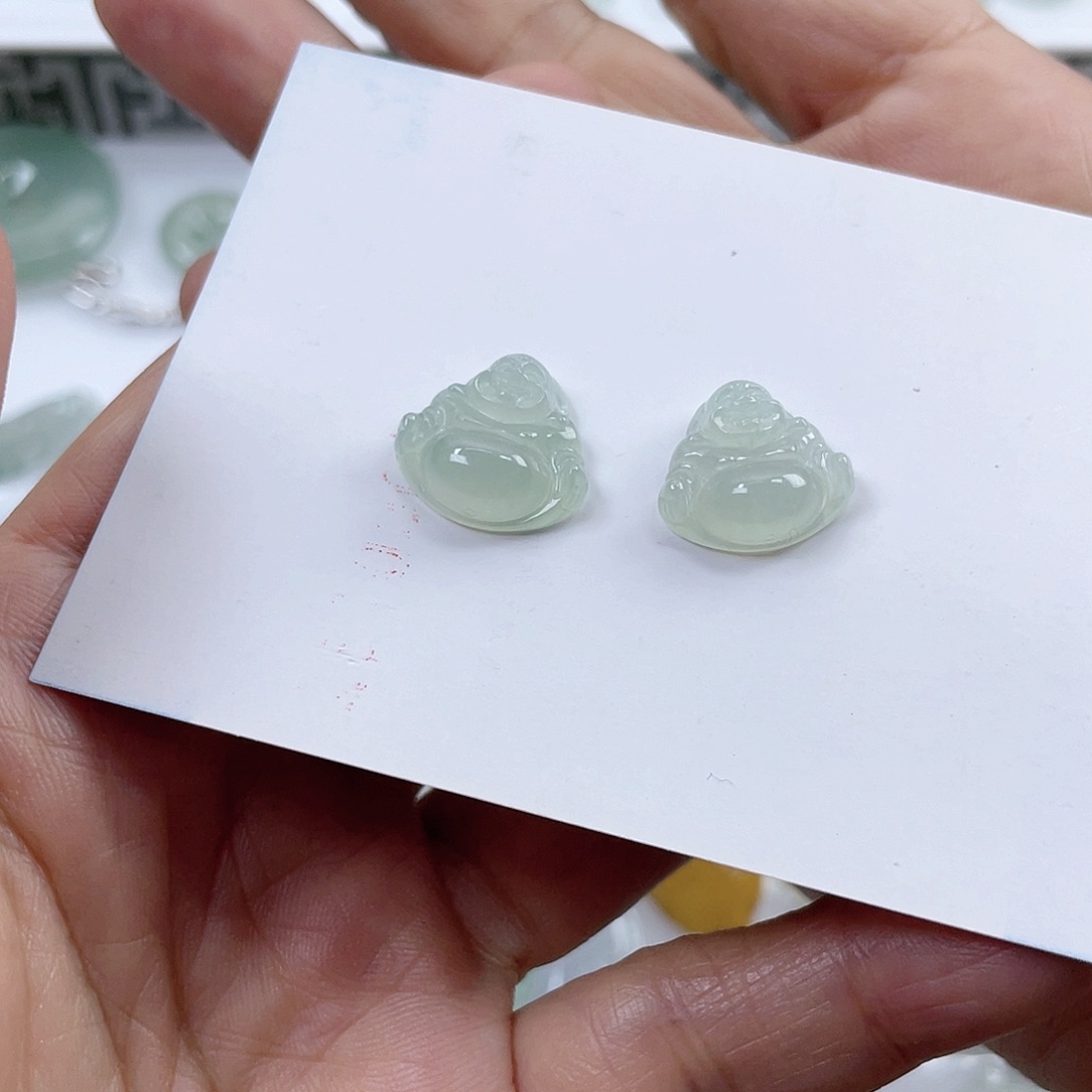 翡翠颈饰未镶嵌?****?佛公