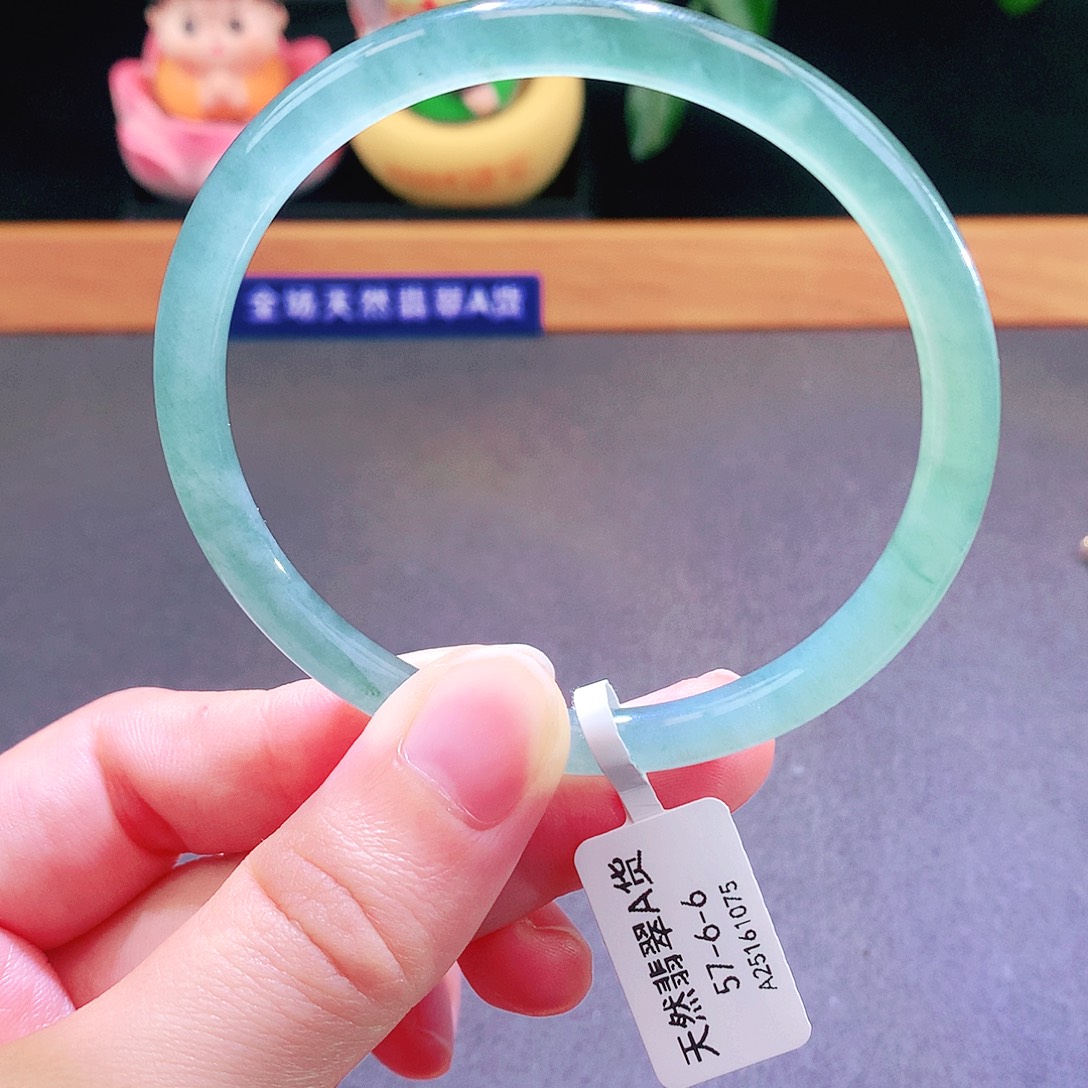 翡翠未镶嵌手镯天然翡翠