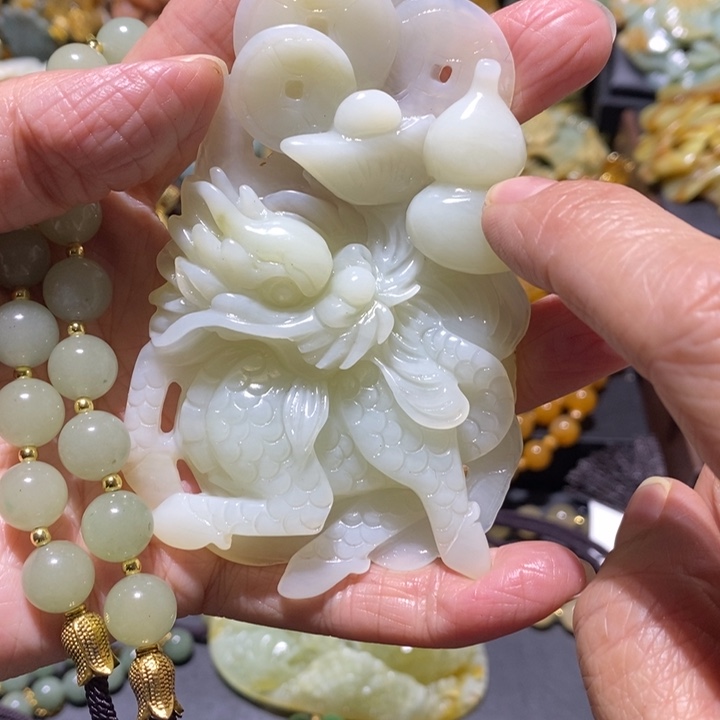 岫玉岫玉吊坠未镶嵌