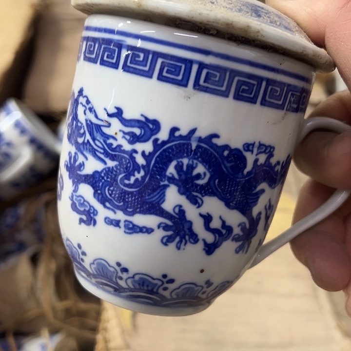 摆件陶景德镇青花龙纹办公杯