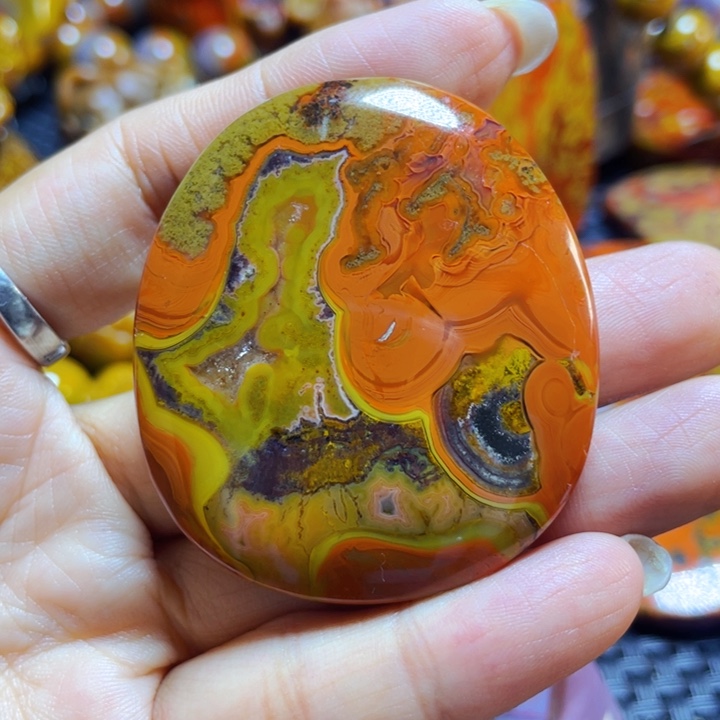 玛瑙/玉髓战国红吊坠未镶嵌