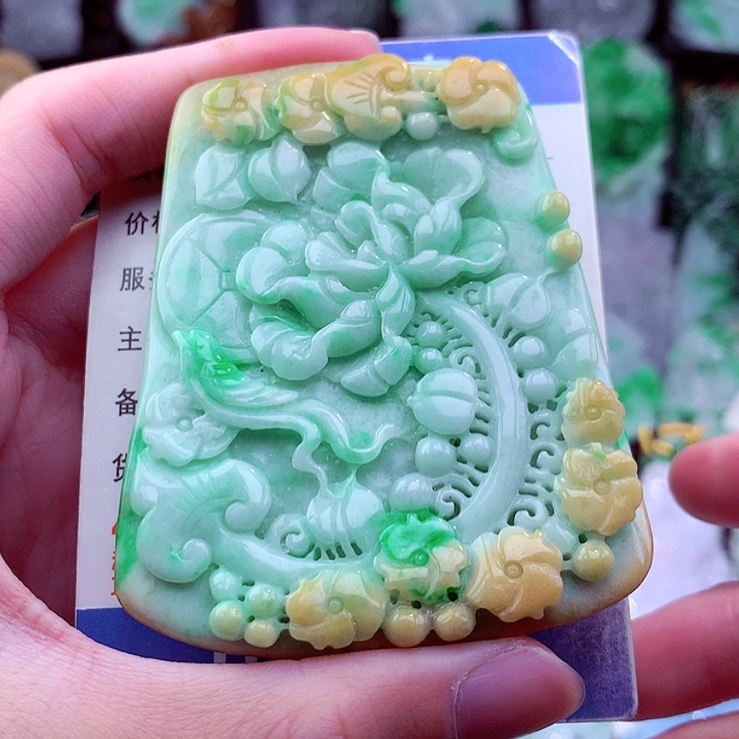 【闪购商品】翡翠颈饰未镶嵌天然