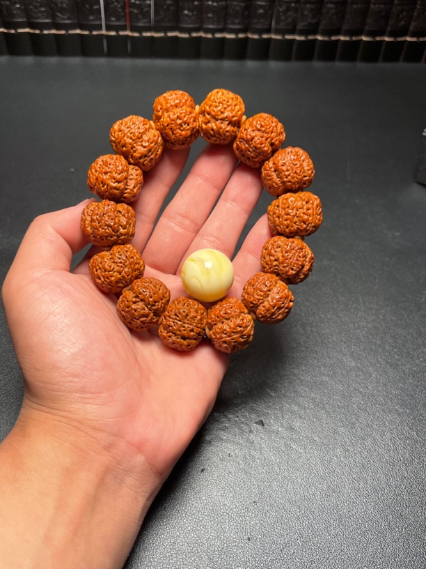 新品金刚菩提手串6号（菠萝蜜）