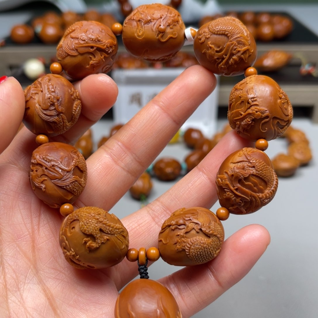 吊坠橄榄核九龙手串