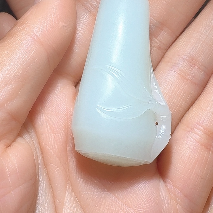 和田玉未镶嵌吊坠(不含链)千***鹰