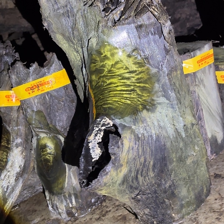 Z***鳴乌木金丝楠摆件毛料