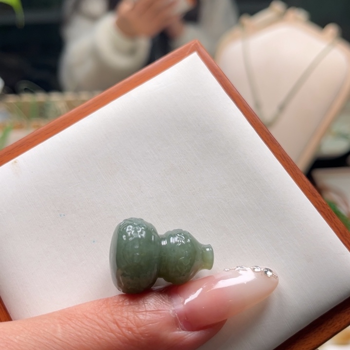 颈饰未镶嵌和田玉大***渝