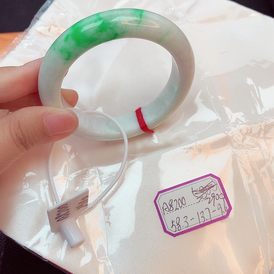 翡翠手镯未镶嵌天然缅甸翡翠A货