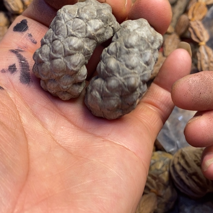 文玩核桃吊坠东北特产86