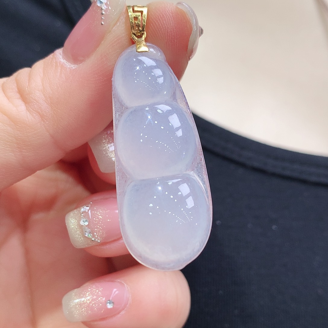 翡翠颈饰18K金镶嵌福豆