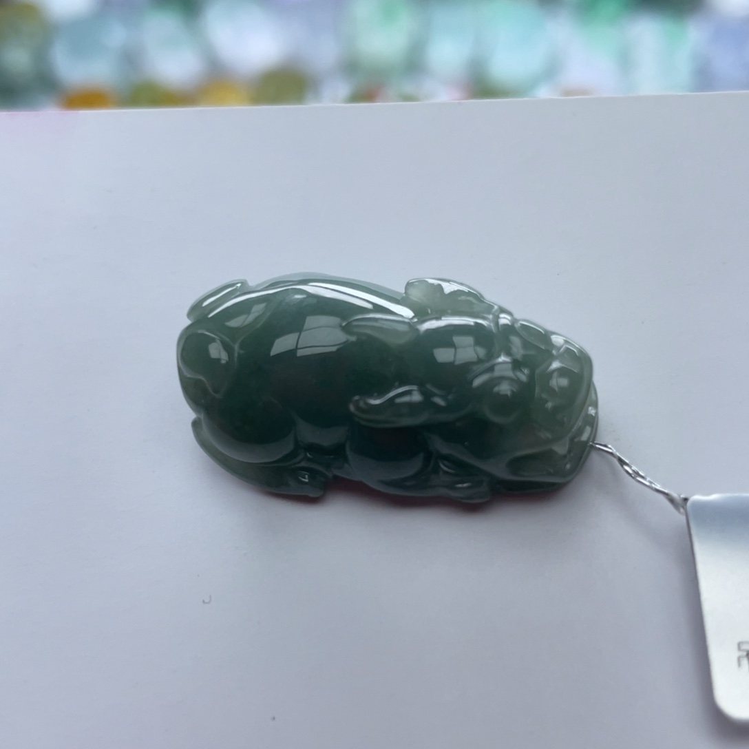 翡翠颈饰未镶嵌貔貅