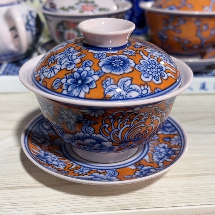 瓷片景德镇陶瓷盖碗。红。