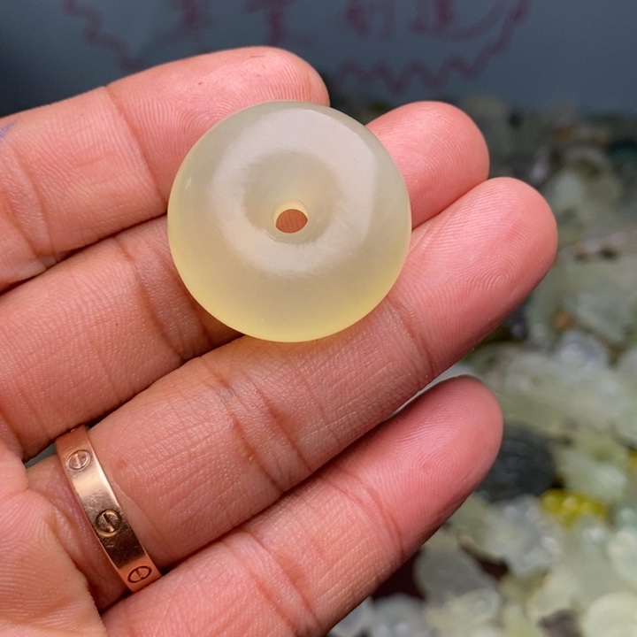蛇纹石玉颈饰合金141