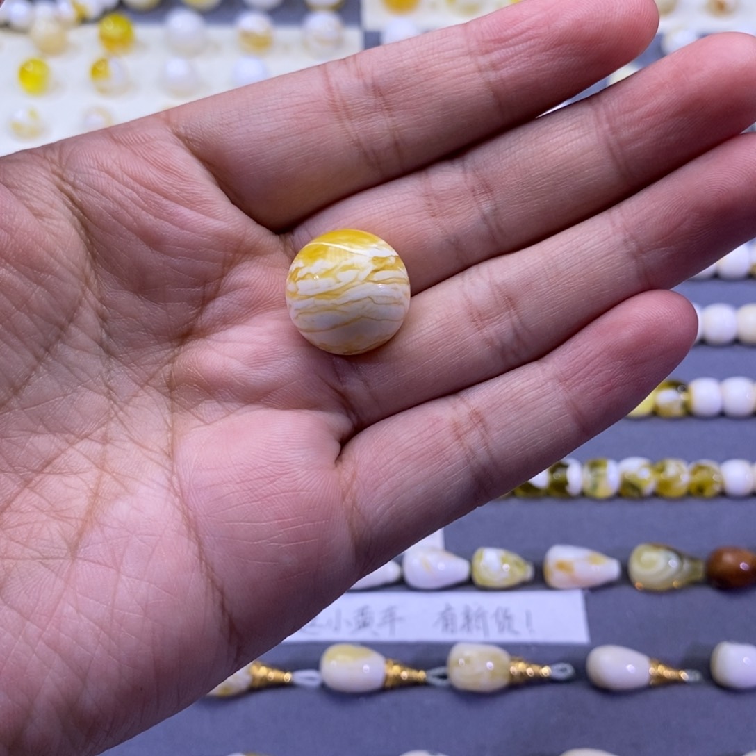 琥珀珠宝奇石未镶嵌发***财