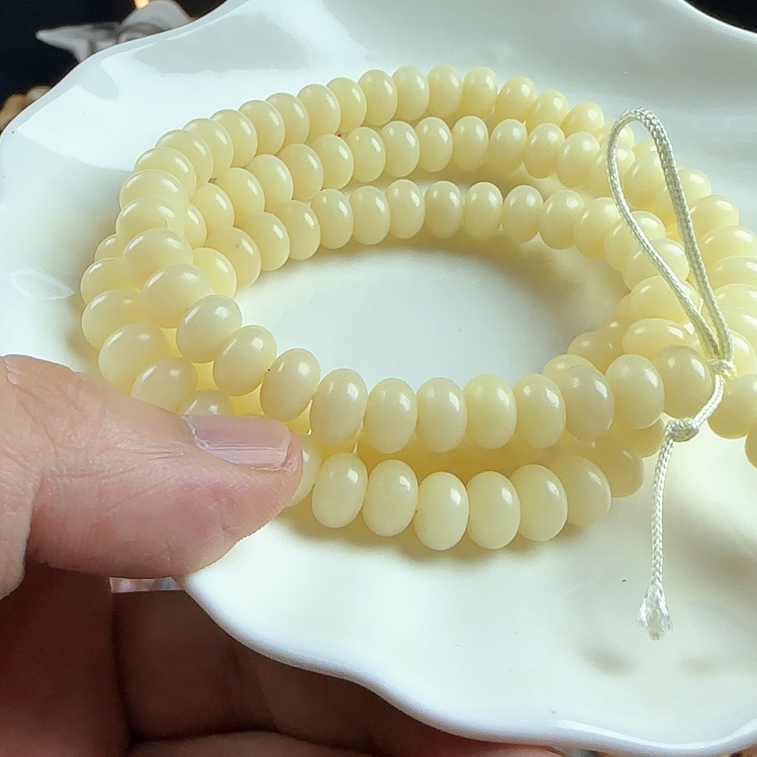 菩提根/象牙果手串奶黄6✖️9算盘114颗