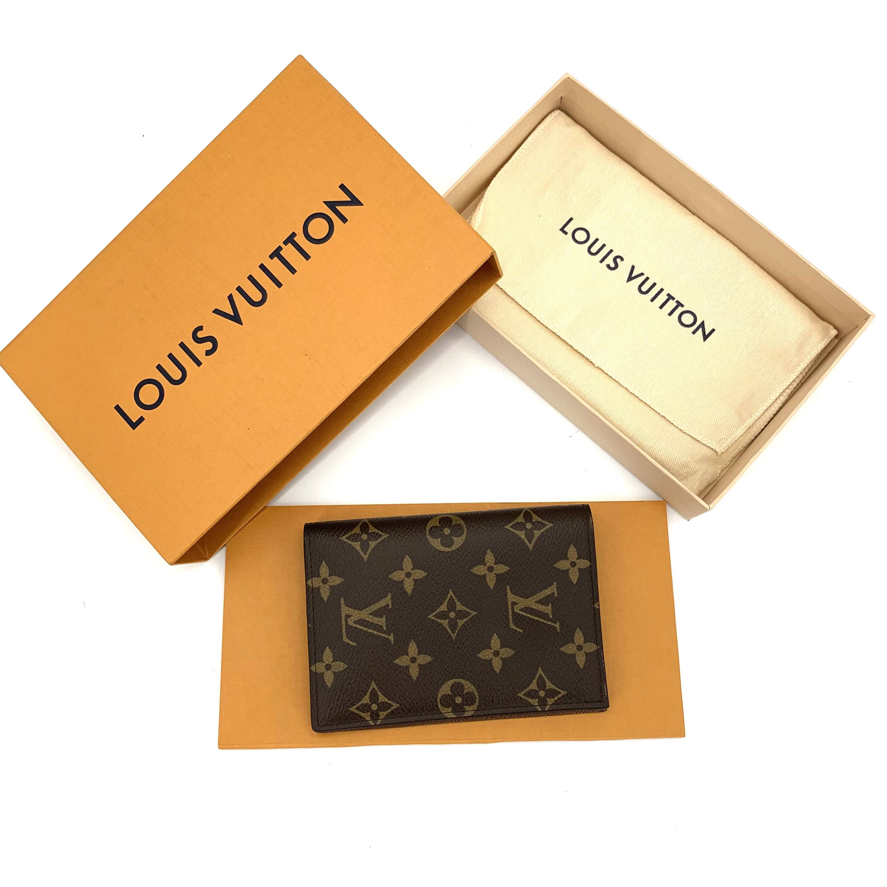 未使用 LouisVuitton/路易威登 经典棕老花卡包护照夹  尺寸14/10