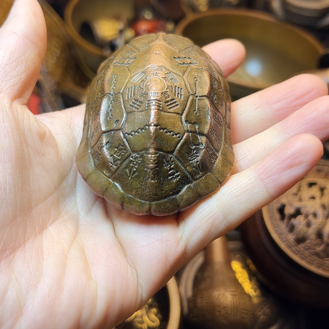 精美铜器工艺品等