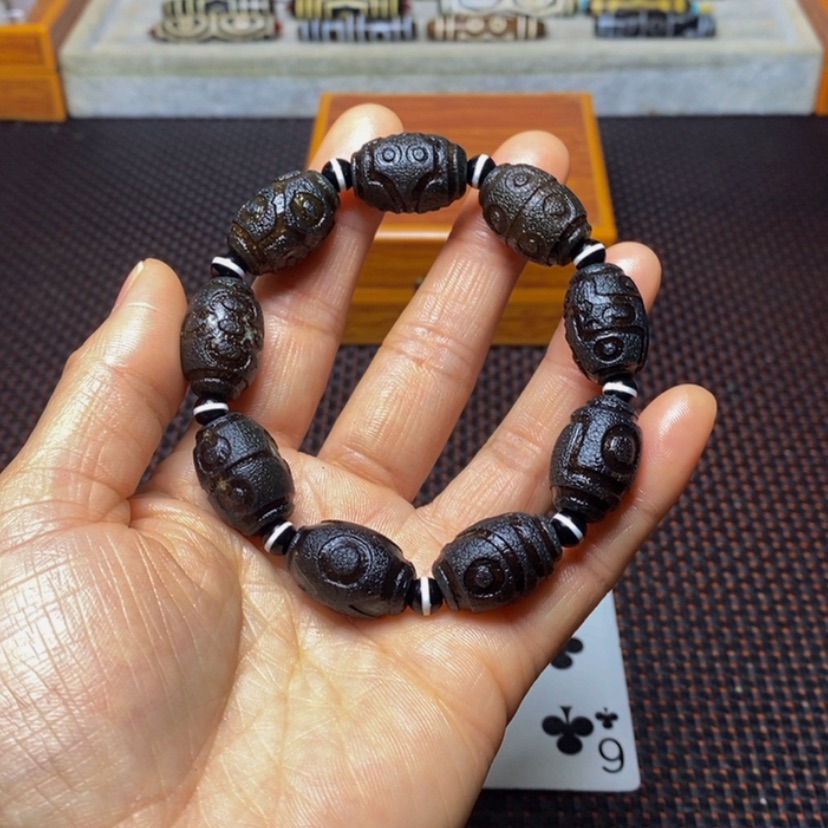 【闪购商品】玛瑙/玉髓手链未镶嵌吉*