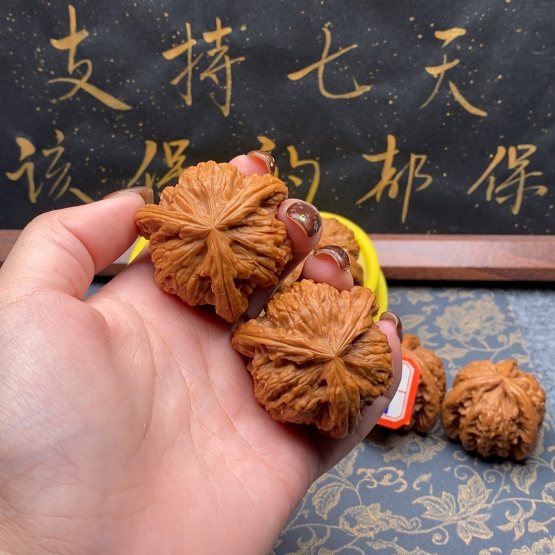 吊坠文玩核桃齐*白狮子