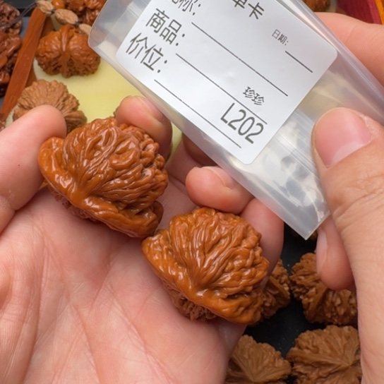 ｛***｝把件桃核37 四座楼蛇王