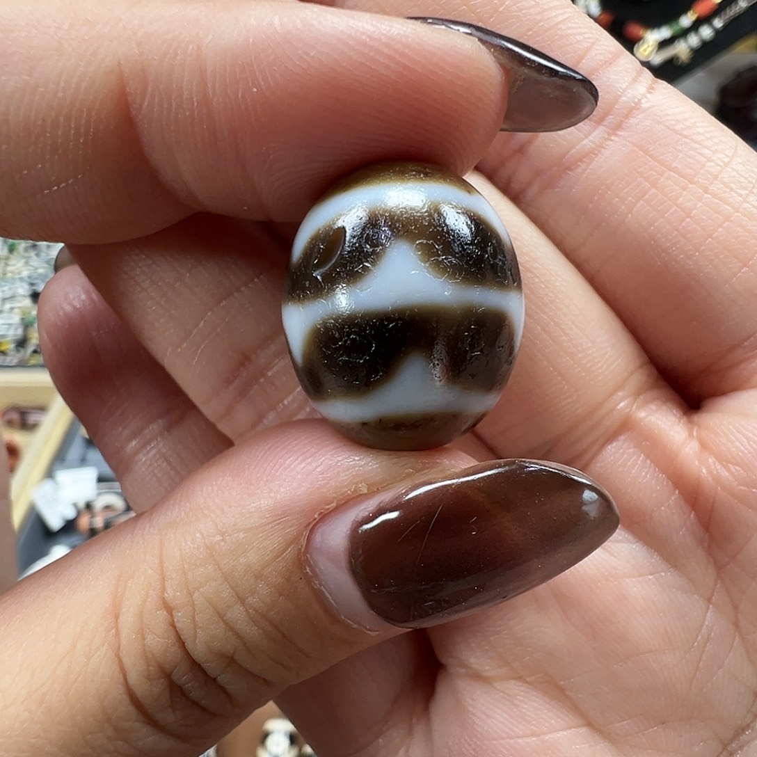 玛瑙/玉髓未镶嵌珠宝半成品王炸上肯双虎牙达洛