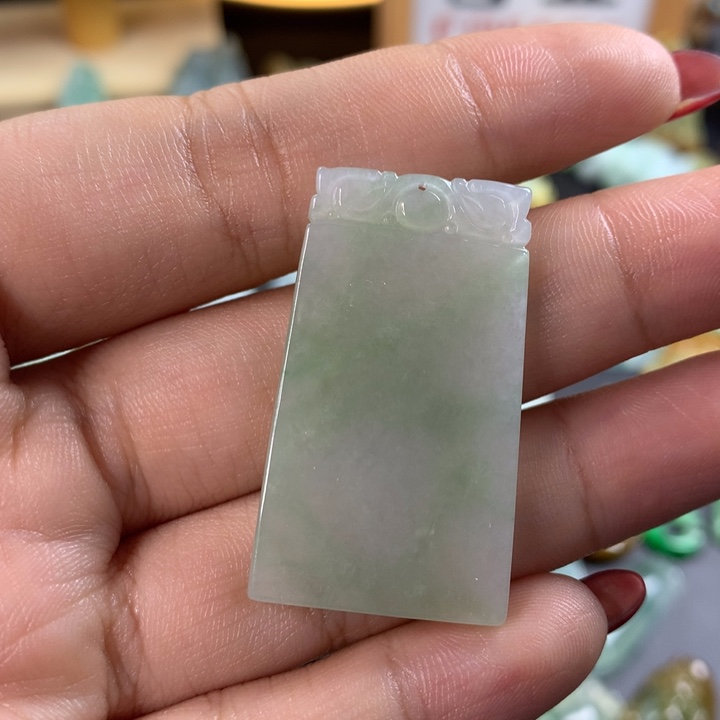 翡翠未镶嵌颈饰仿古牌