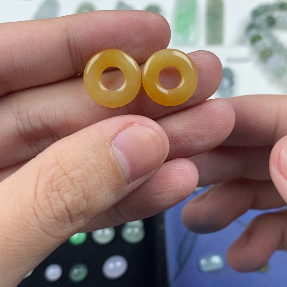 翡翠未镶嵌吊坠(不含链)甜甜圈