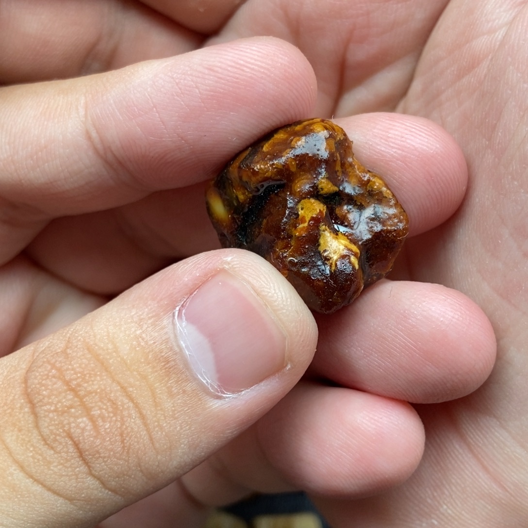 定制琥珀未镶嵌定制