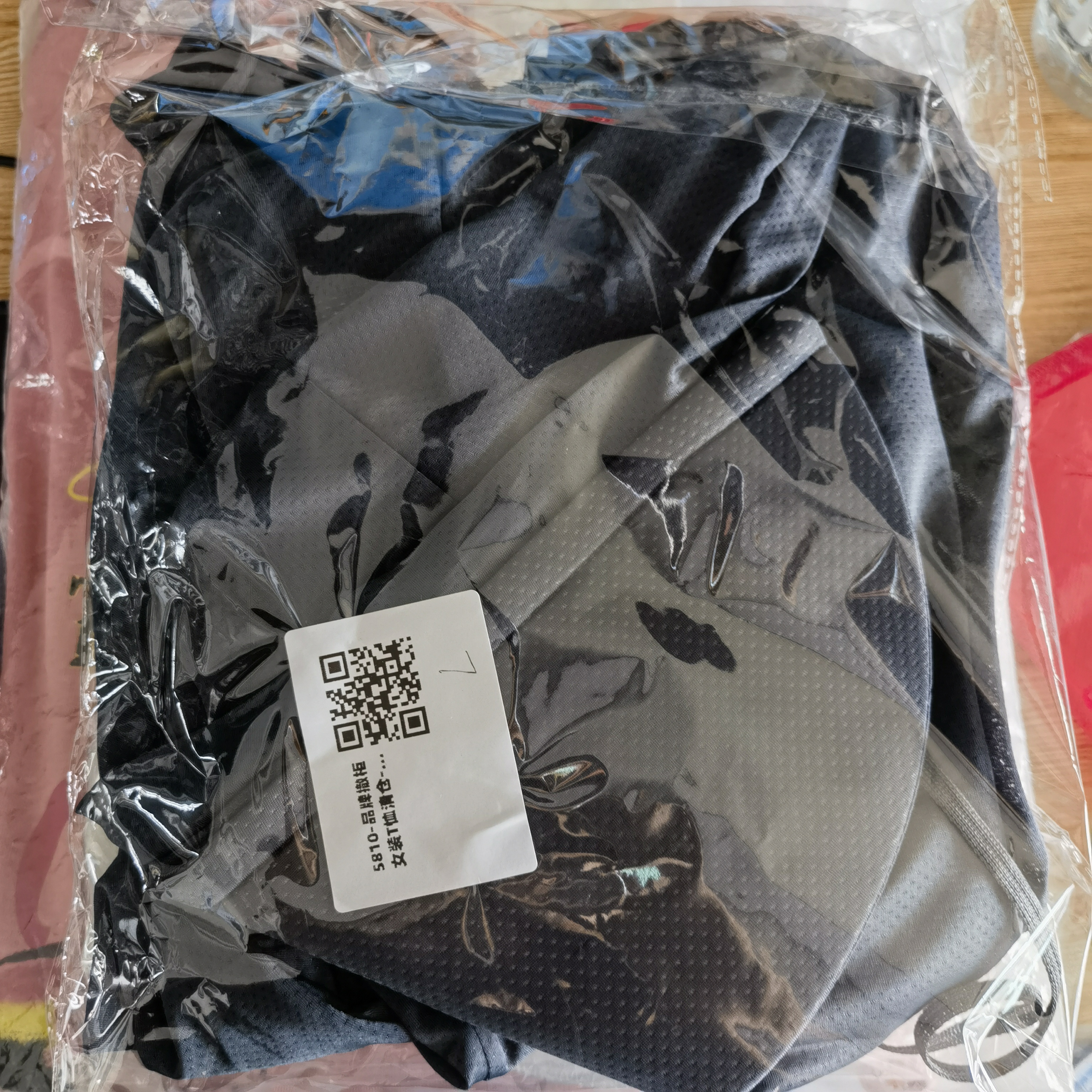 5810-品牌撤柜女装T恤清仓-冯丽丽好物