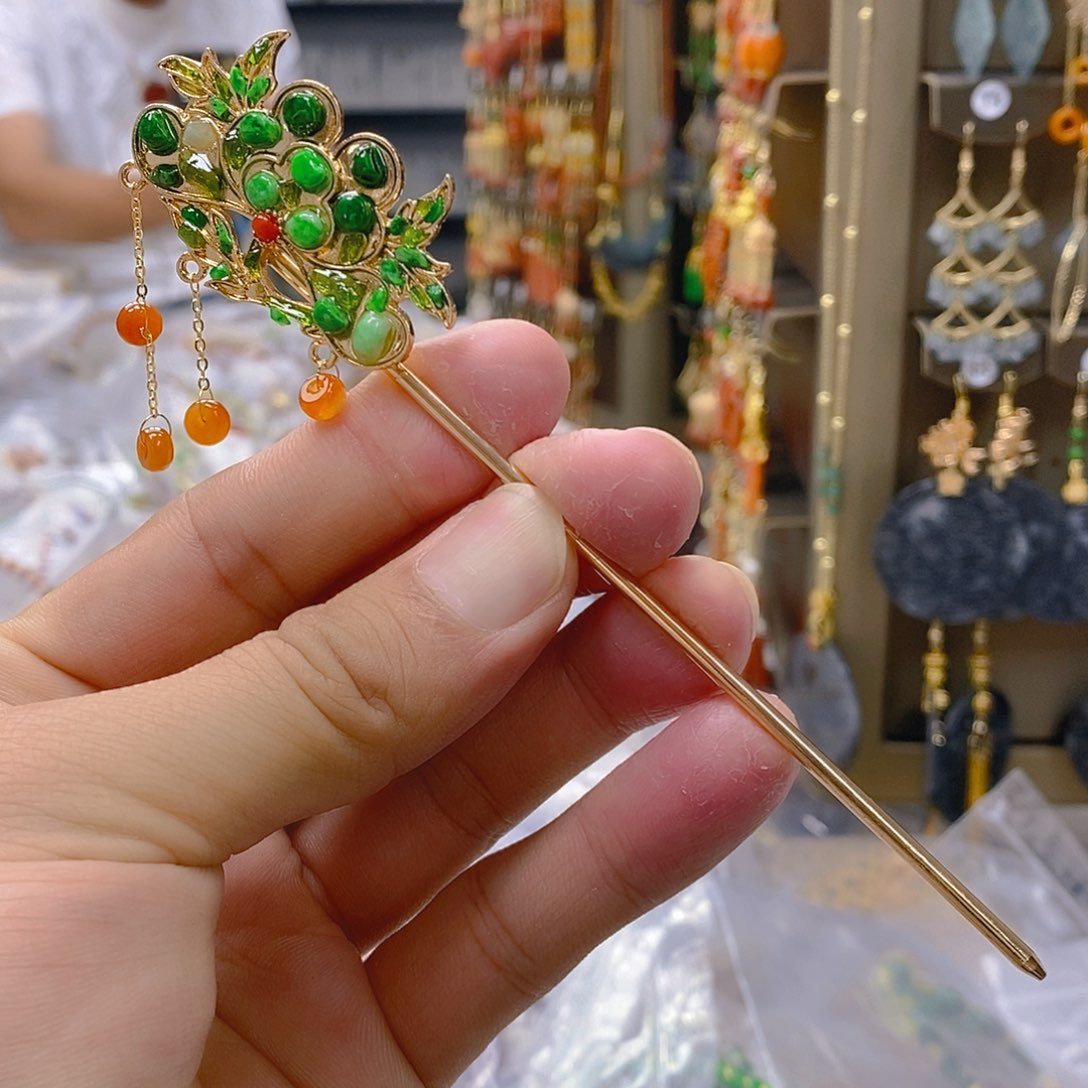 翡翠合金耳饰翡翠