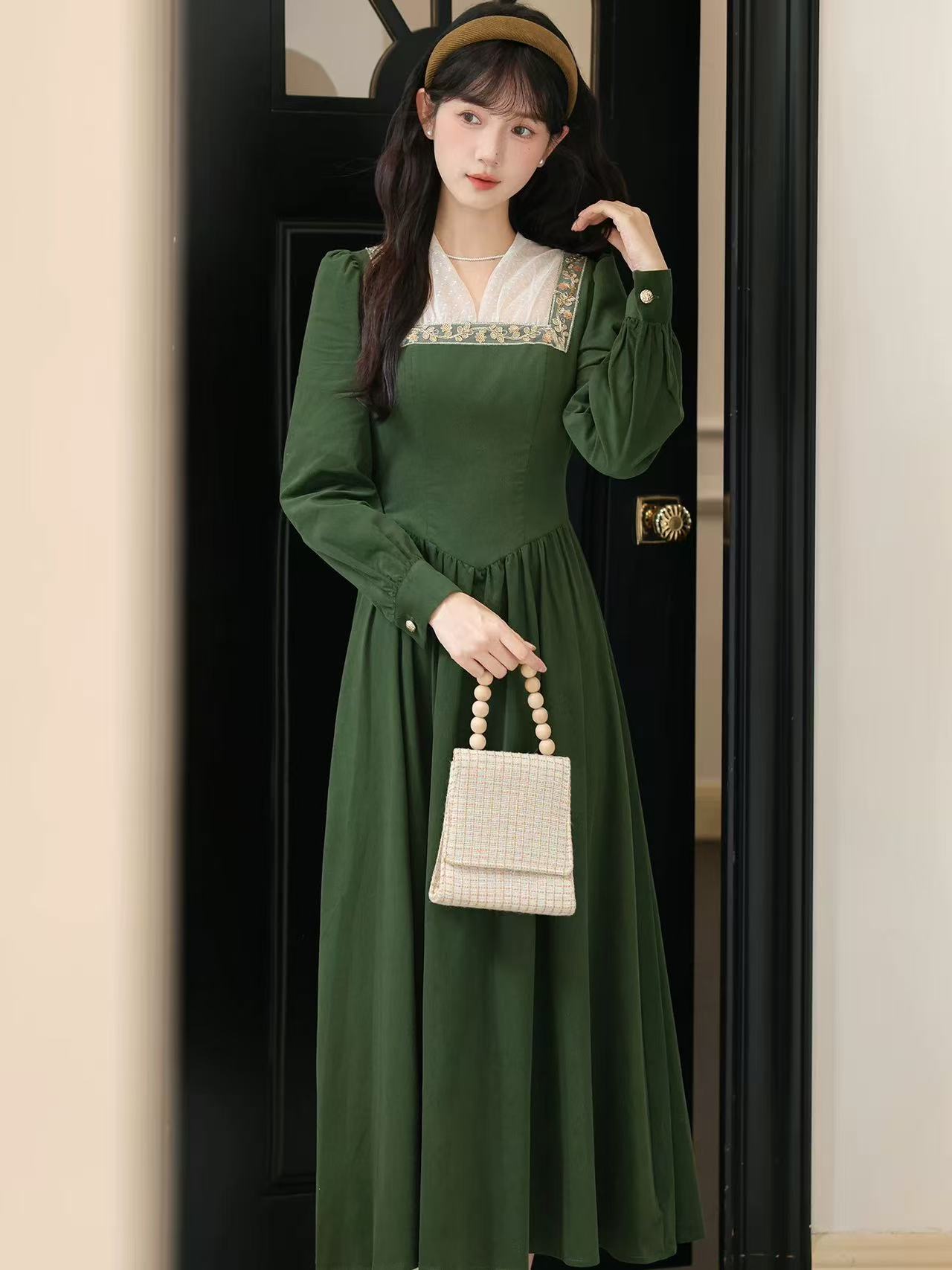 【1801-1900】倩翠高贵长连衣裙