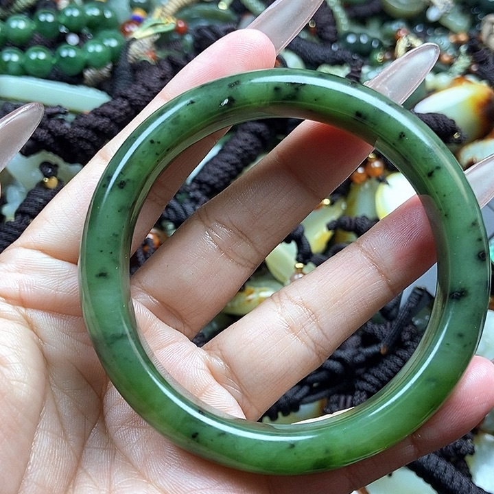 和田玉颈饰未镶嵌58