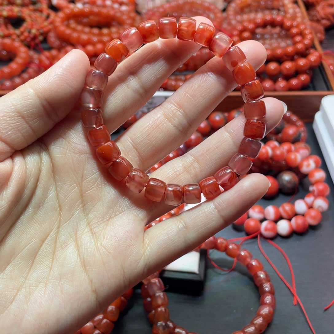南红玛瑙手链未镶嵌