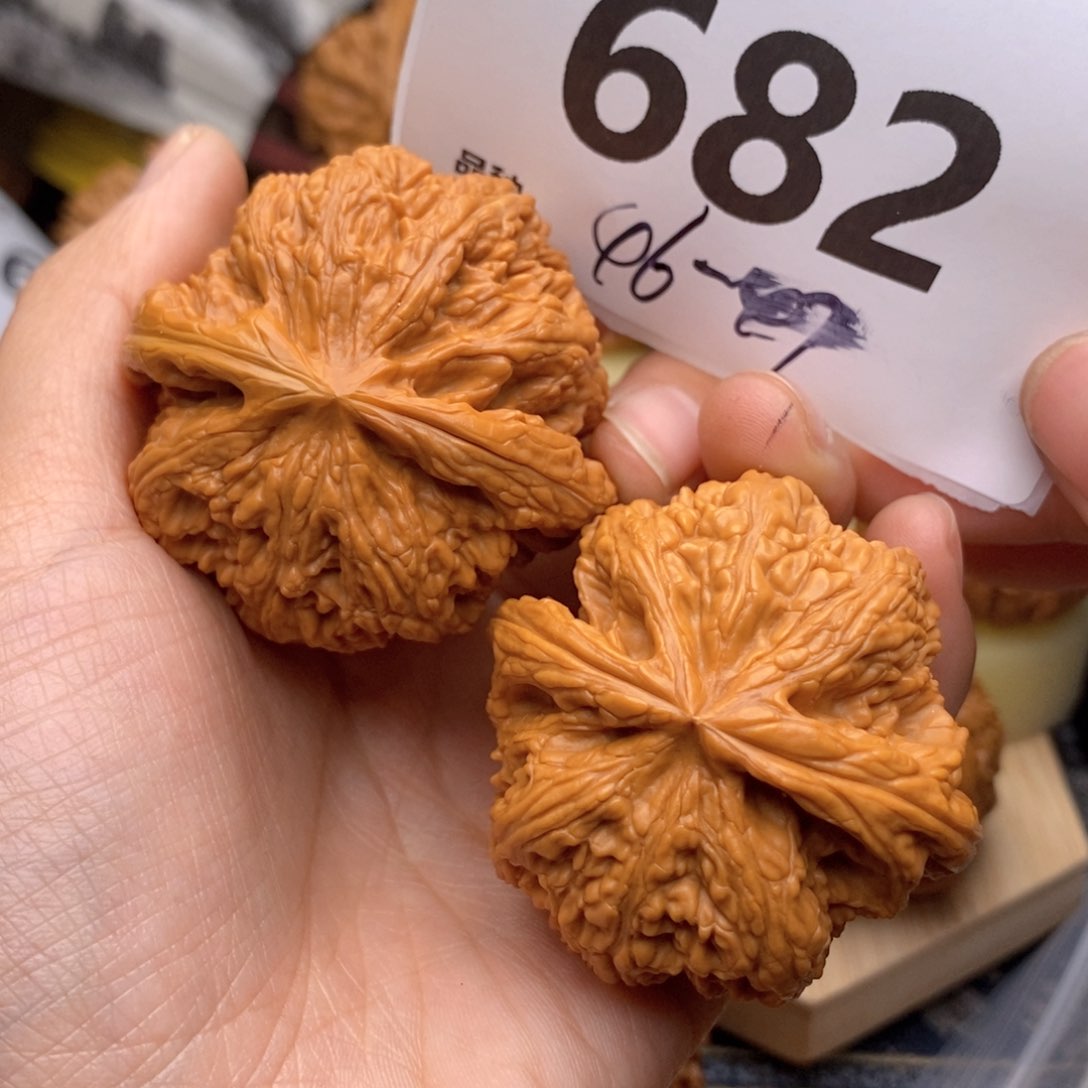 文玩核桃把件锦**行682号46粗筋