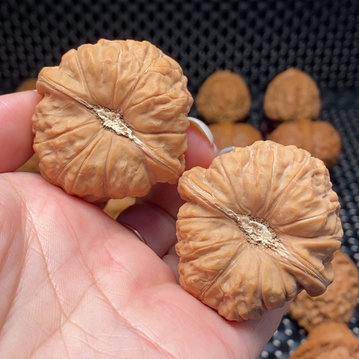 大***饭文玩核桃吊坠8南瓜多43.8