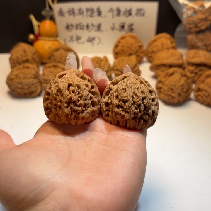 文玩核桃吊坠2号39-38-37  