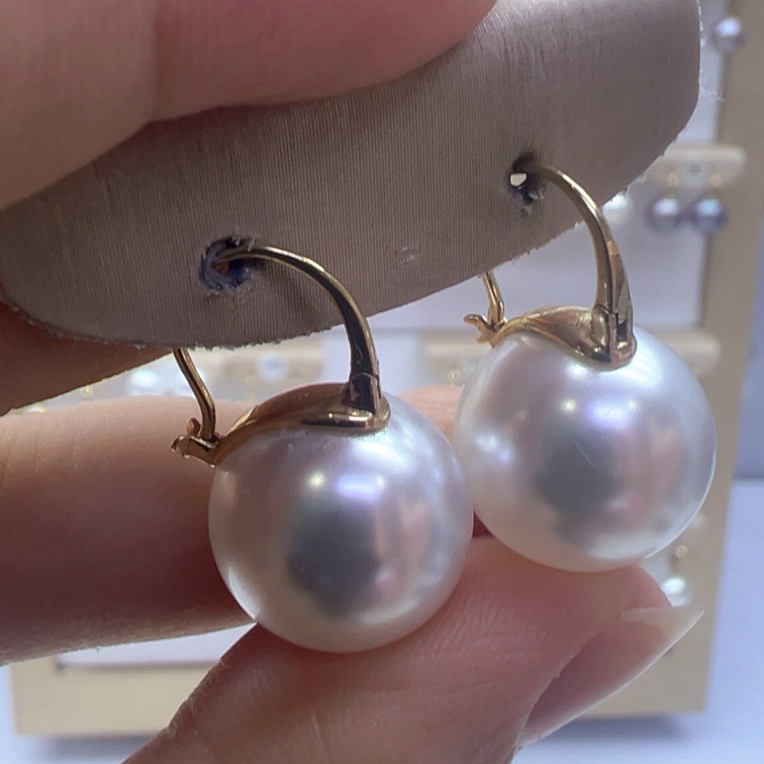 18K金镶嵌淡水珍珠耳饰
