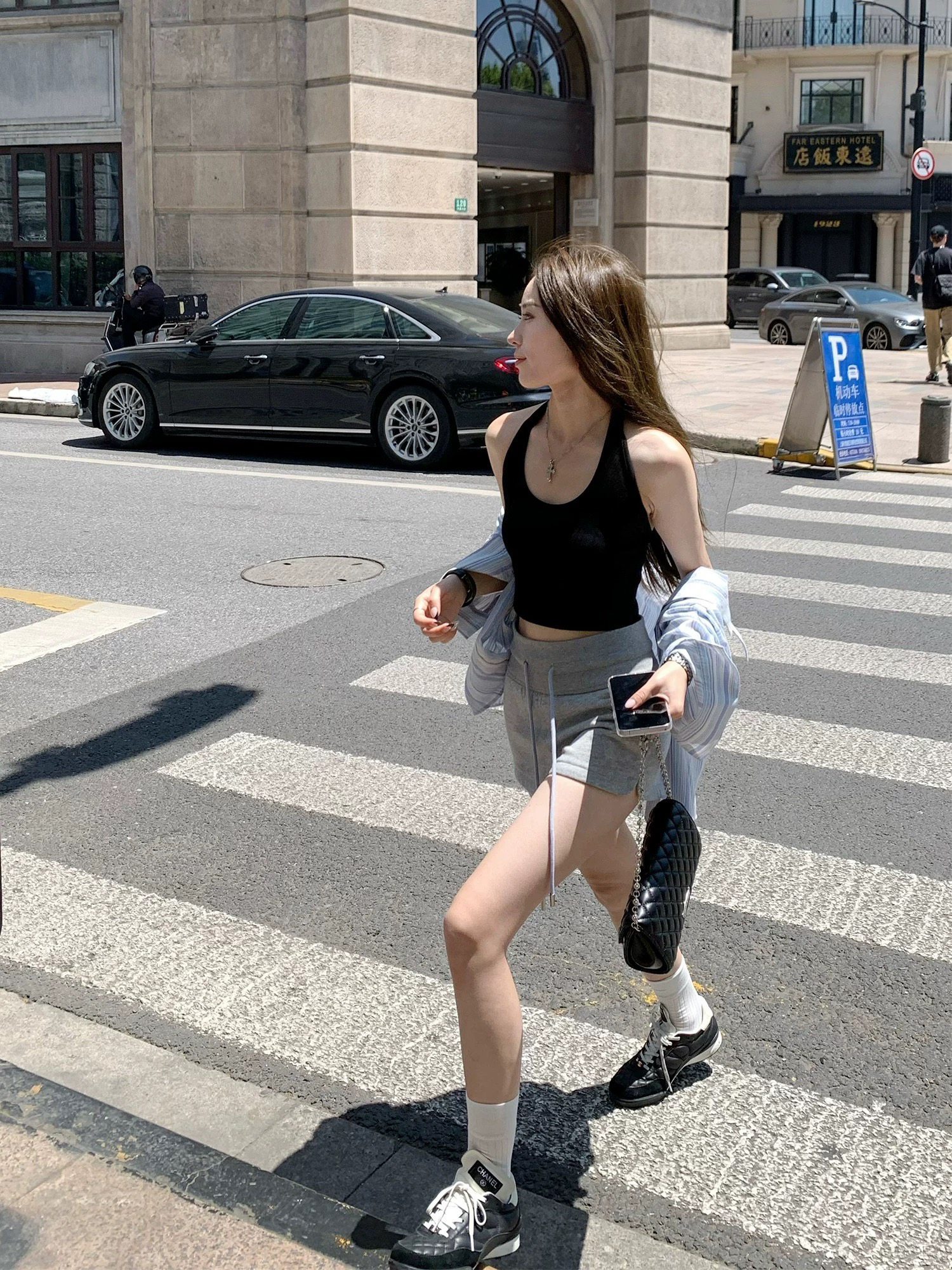 2025春夏新款灰色美式辣妹休闲短裤女显瘦抽绳高腰运动热裤