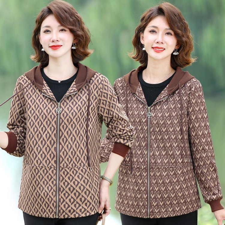 春秋款中年妈妈装外套短款连帽长袖中老年女装拉链衫宽松减龄上衣