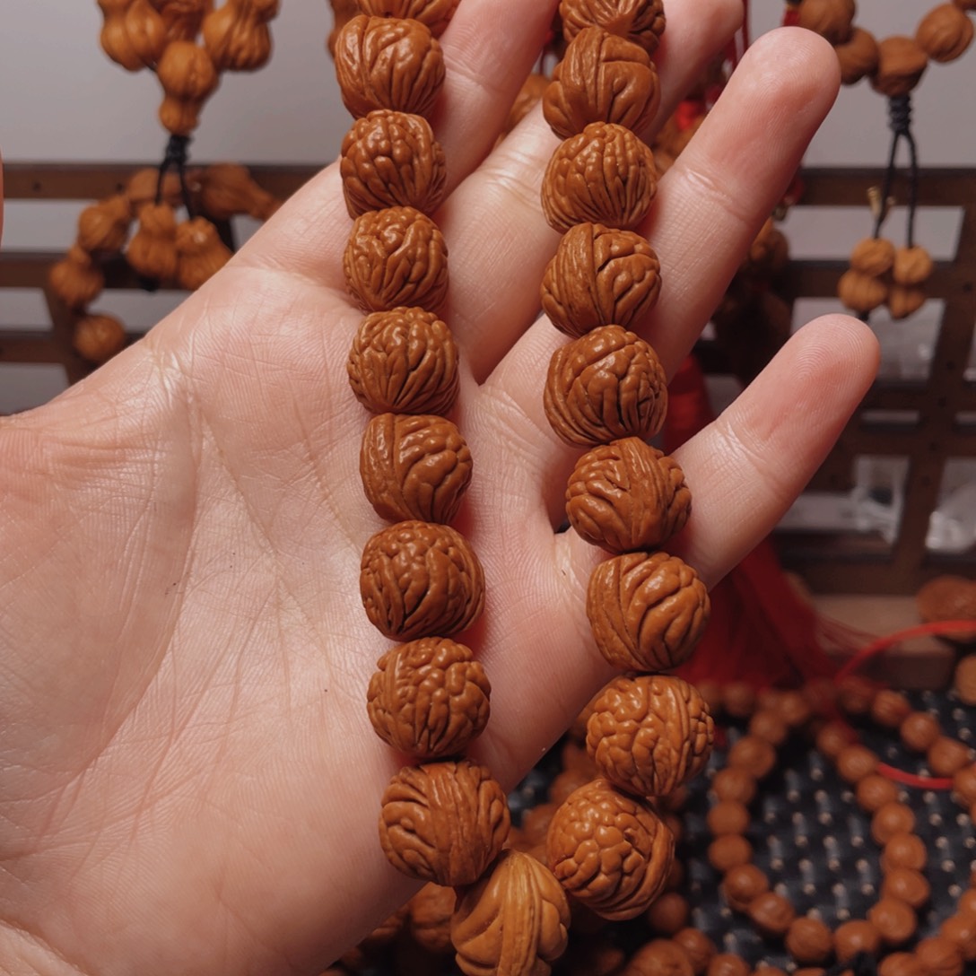 木质类龙纹桃枭手持