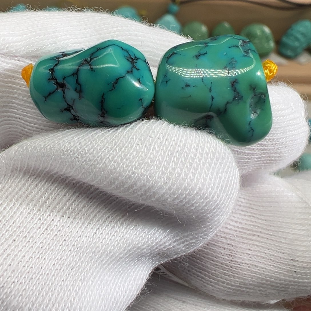 绿松石配饰未镶嵌