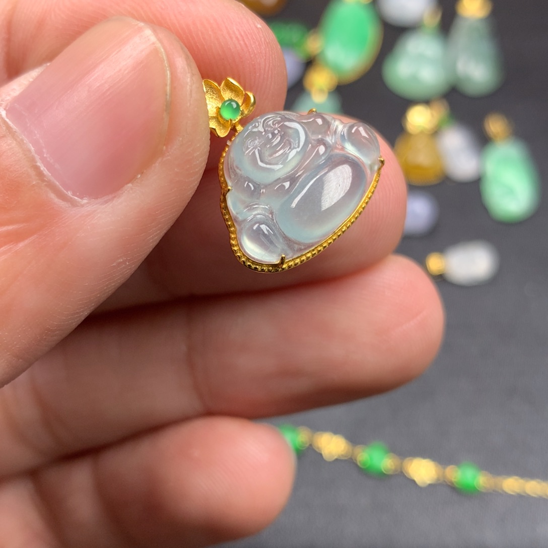 【闪购商品】颈饰18K金镶嵌翡翠翡翠