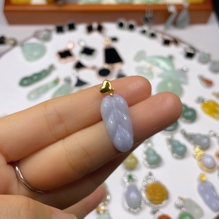 翡翠项链未镶嵌用**雨紫色叶子