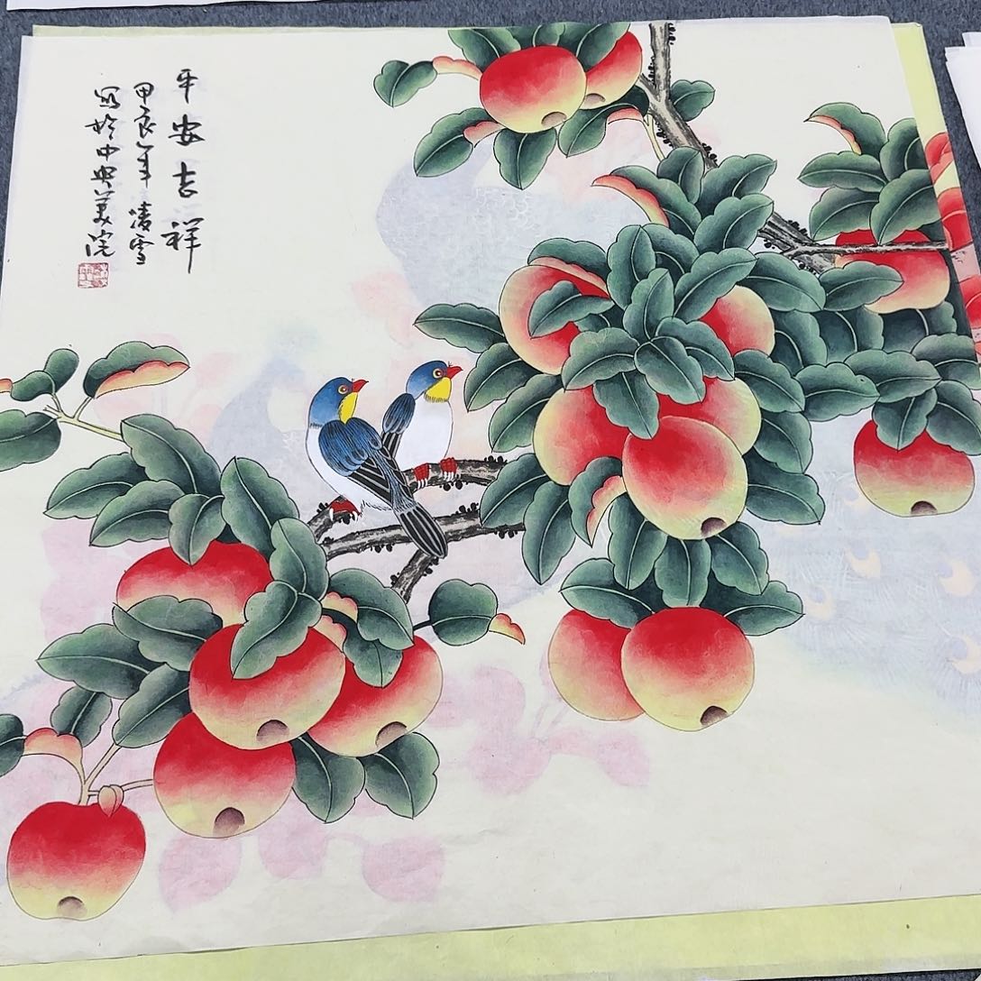 国画尺寸70X70手绘作品