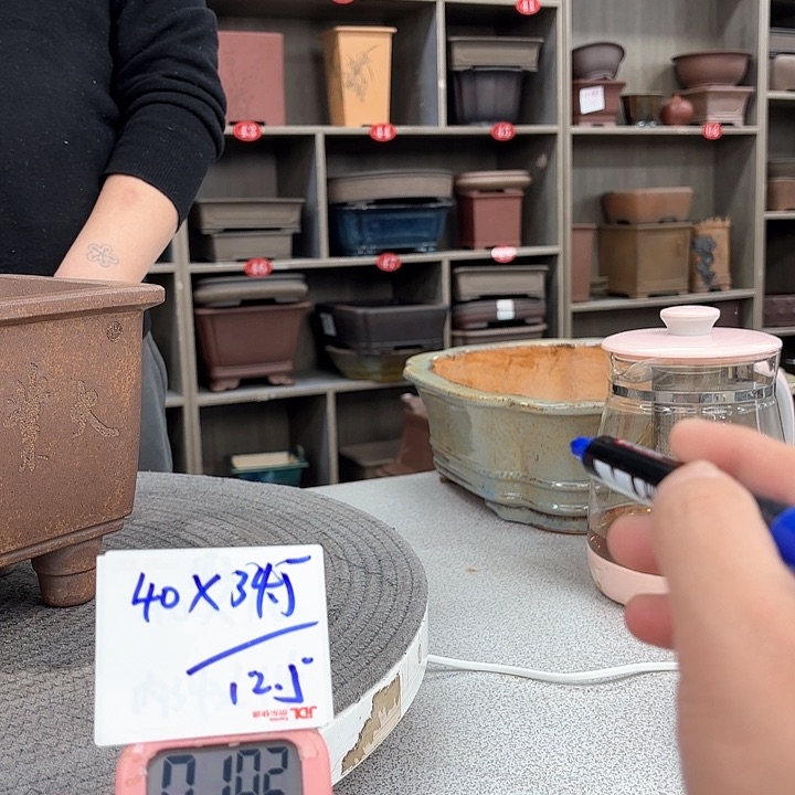 紫砂花盆暖*紫砂的颜色很好看