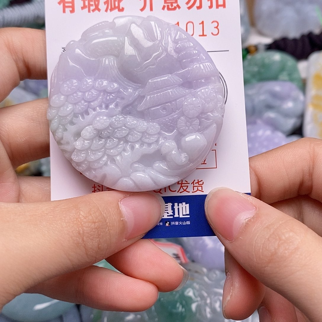吊坠(不含链)未镶嵌翡翠
