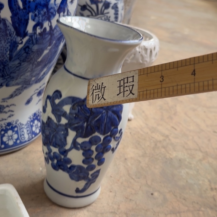 微瑕青花瓷器值得购买