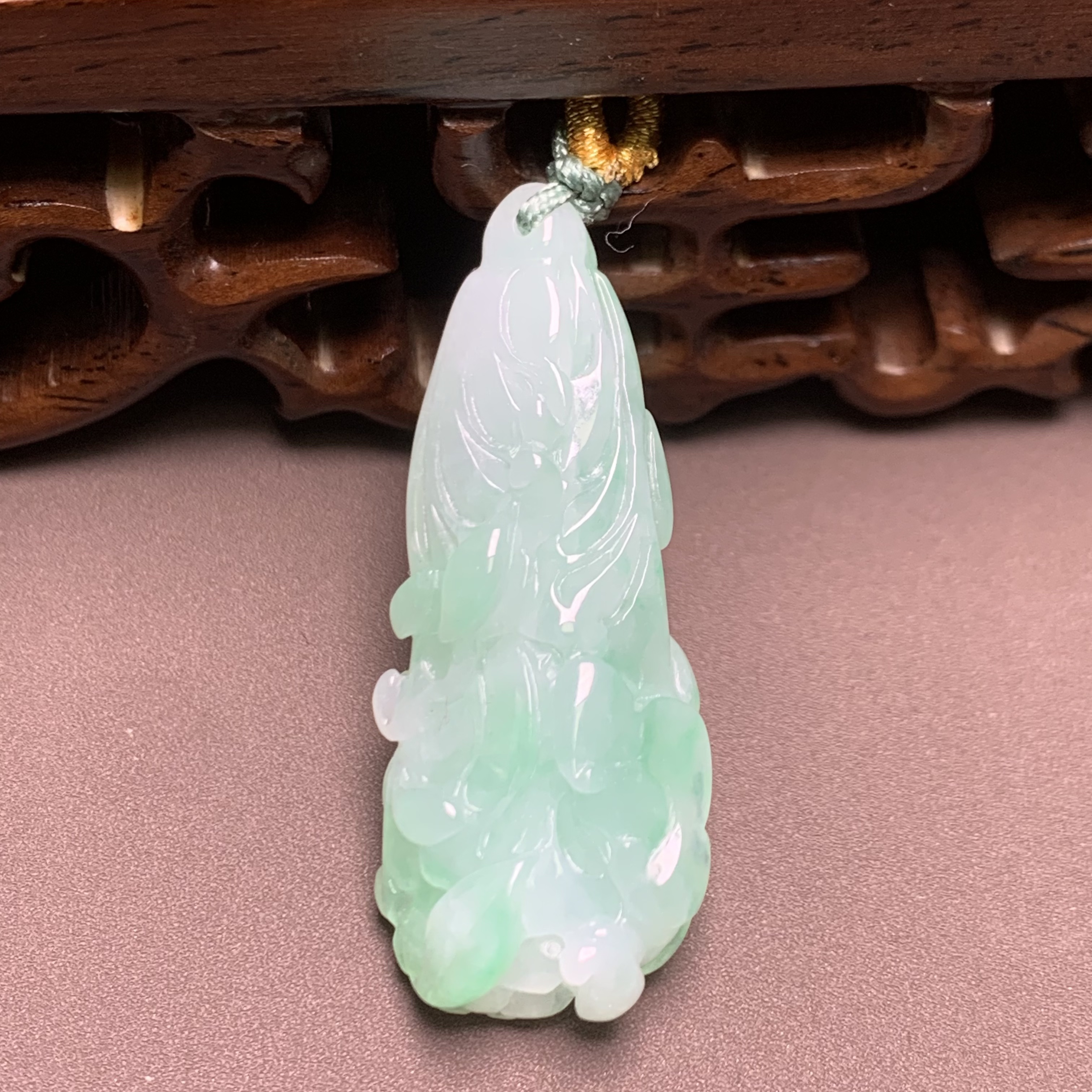 A558珠宝玉石A货翡翠吊坠